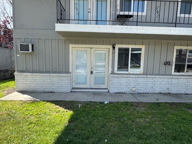 Photo - 624 Berrydale Ave Unidad 24