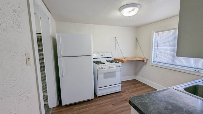 Photo - 914 Gallagher St