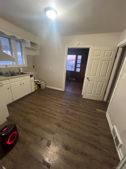 Photo - 3522 Whitney Ave