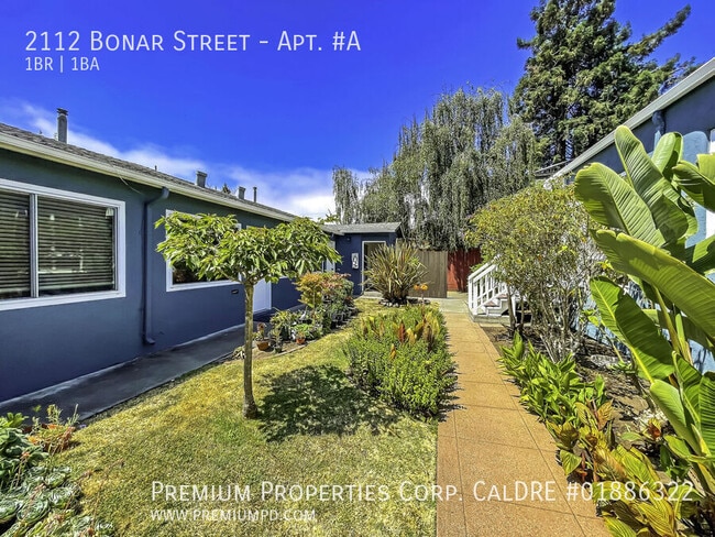 Photo - 2112 Bonar St