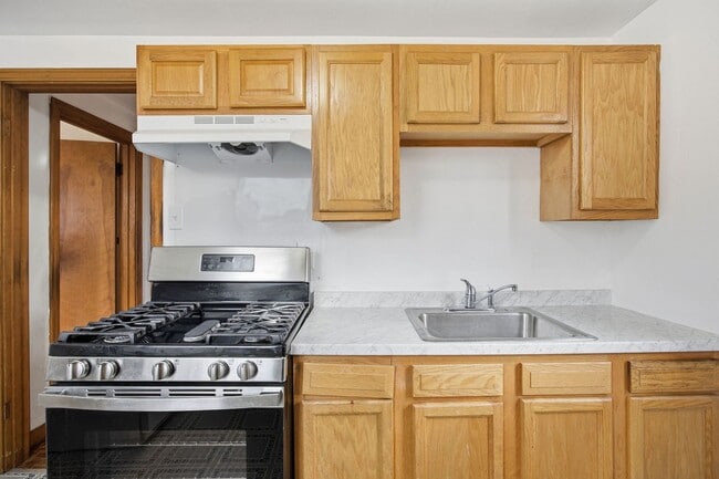 Photo - Triplex Unit 2nd Floor