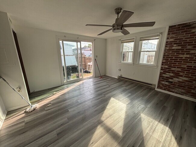 Photo - 4 bedroom townhouse Dundalk