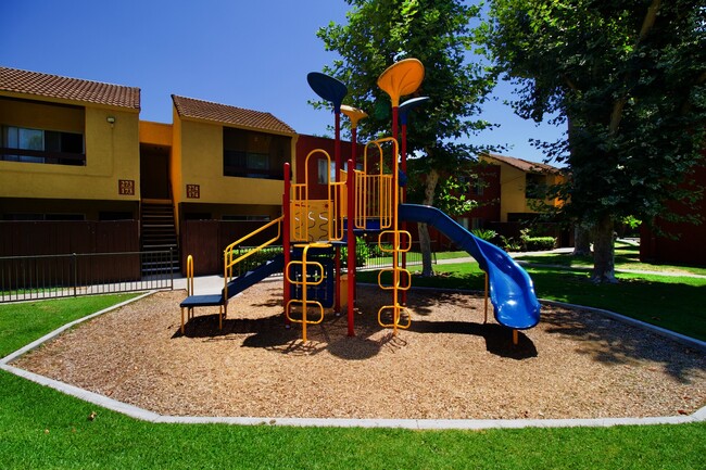 Photo - 2600 S Azusa Ave