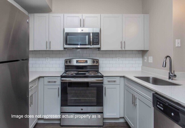 Photo - 2400 Spring Rain Dr