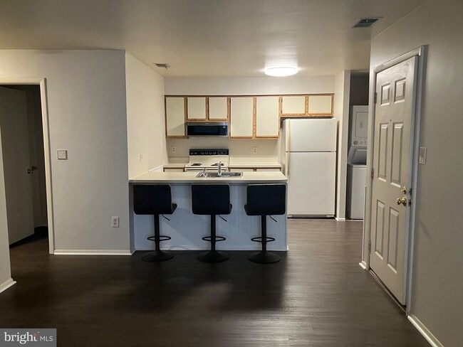 103 Ashton Ct