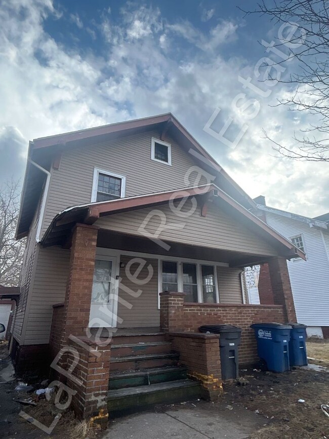 Spacious 3 Bedroom Home on Sylvania for Rent - Spacious 3 Bedroom Home on Sylvania for Rent