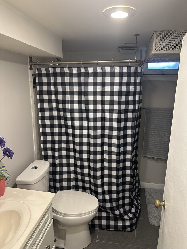 Photo - 1149 W Monroe St Unit Lower Level