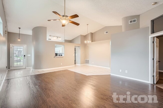 5813 Erhardt Dr