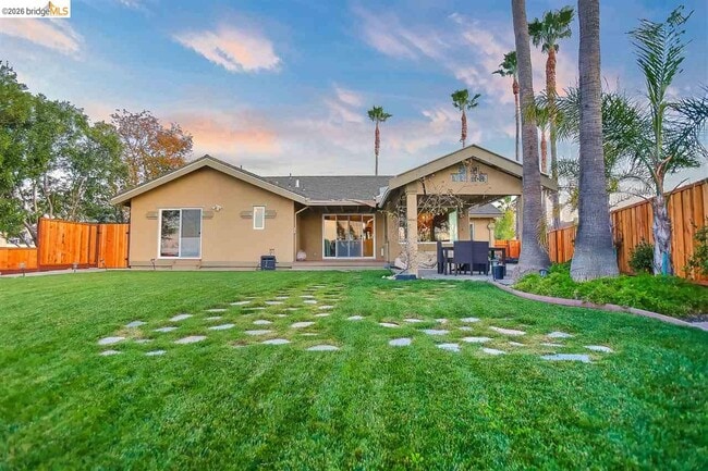 Photo - 5545 Drakes Ct