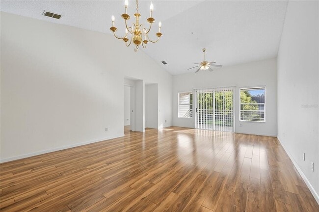 Photo - 6029 Lake Pointe Dr Unidad 202