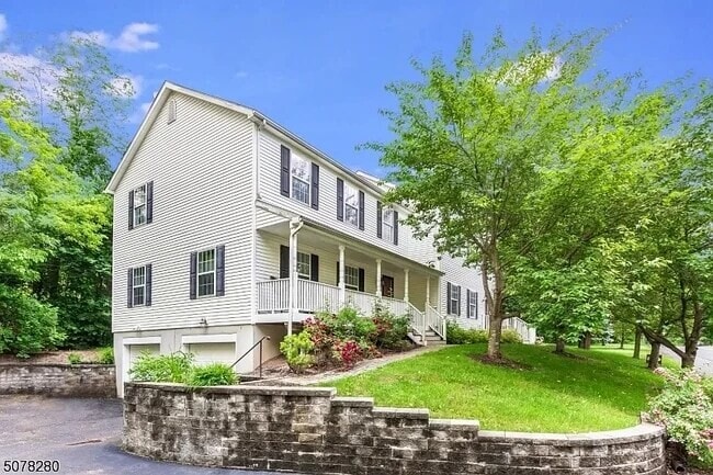 Photo - 112 Peapack Rd