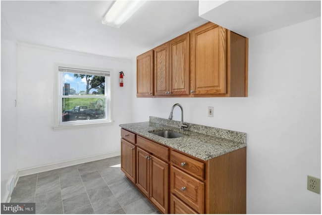 Photo - 630 Cedar Ave