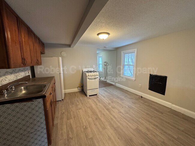 Photo - 219 Park St Unit 2