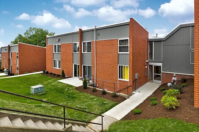 Photo - Emunah Manor Apartments