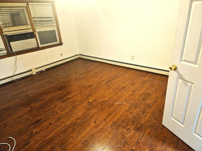 Photo - 289 Nagle St Unidad 2