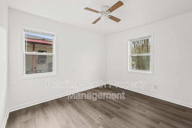 Photo - 2129 13th St N