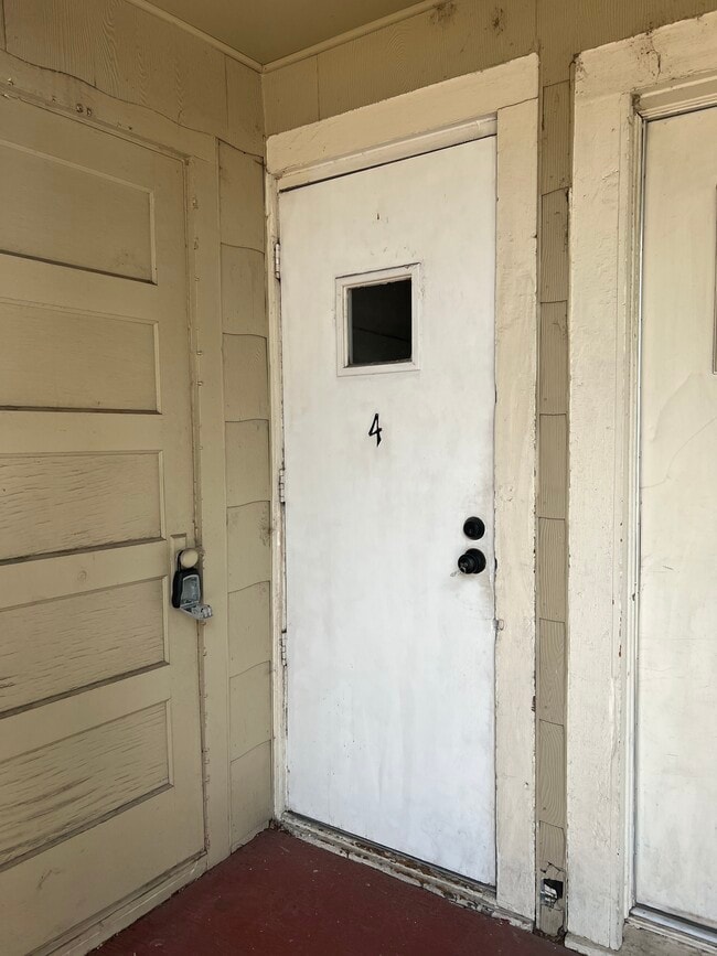 Photo - 315 E St Vrain St Unit #4