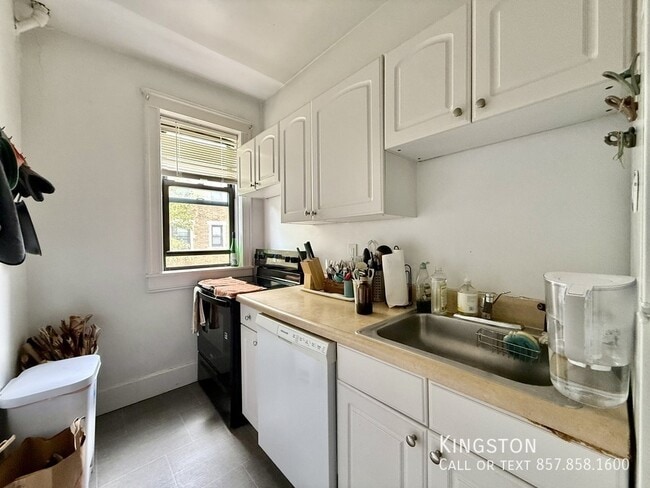 Photo - 124 Babcock St Unit PH28