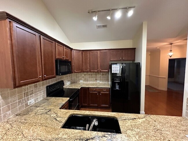 Photo - Mackintosh on the Lake / Townhouse