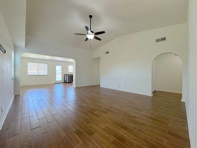 Photo - East El Paso 3bed/2bath Refrig A/C & Synthetic Lawn!