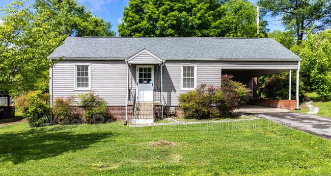 Building Photo - 2313 Brice St