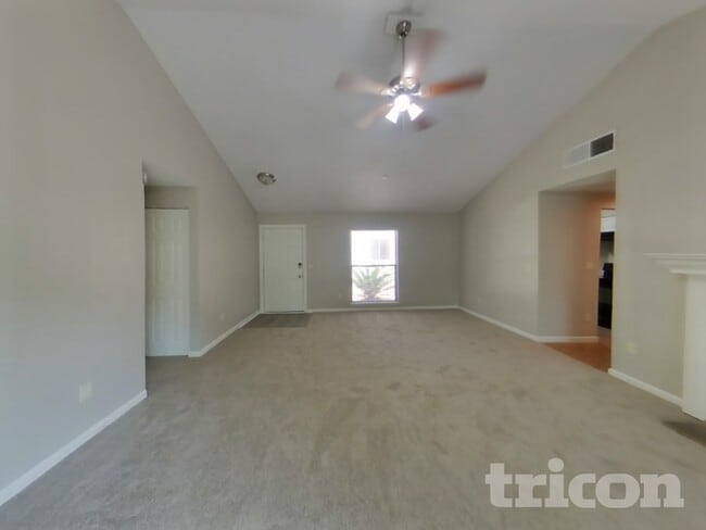 Photo - 6656 Alisma Ln
