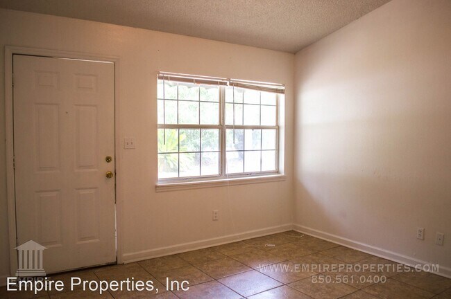 Photo - 3 br, 1 bath House - 2000 Warwick Street