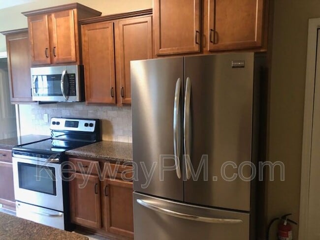 Photo - 1203 Derby Ln