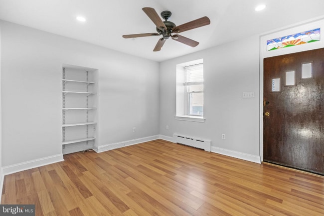 Photo - 625 Summit St