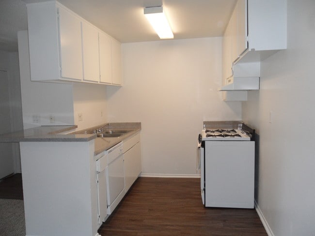 Cocina - Newport Village Apartamentos