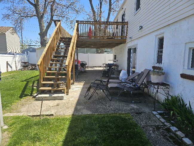 Photo - 4 Parente Ln N Unit Apt 2 (Top floor)