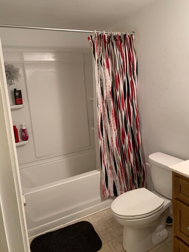 Photo - 108 Pine St Unit 5