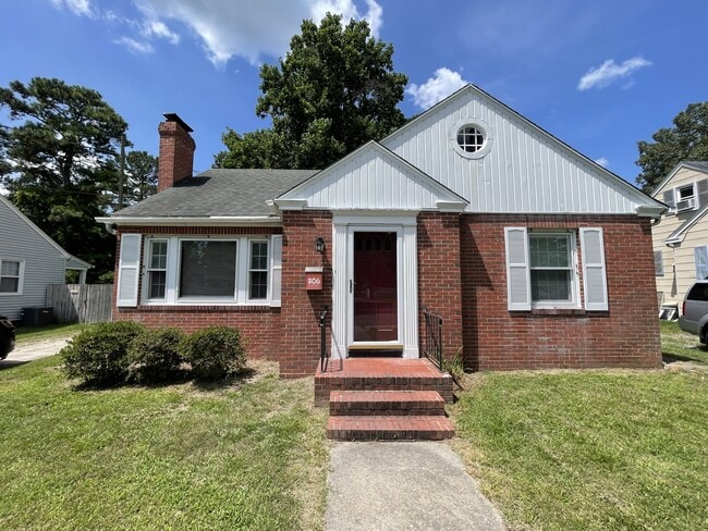 Building Photo - 206 N Saratoga St Rental