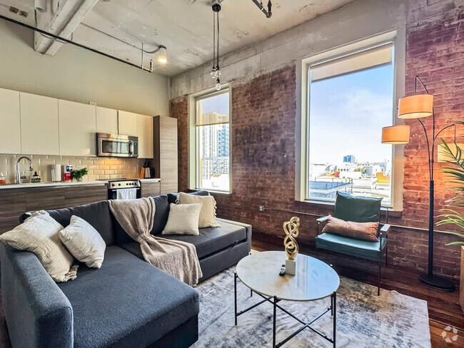 Building Photo - 555 Evergreen St Unit ID1075598P Rental