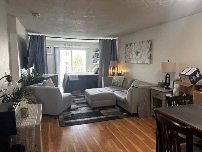 Building Photo - 24 Kenmar Dr Unit 236