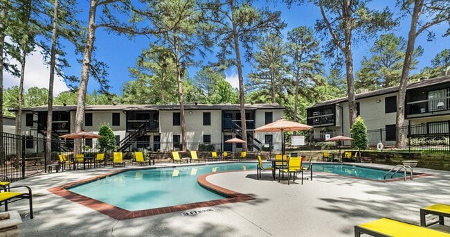 River Oaks Apartments