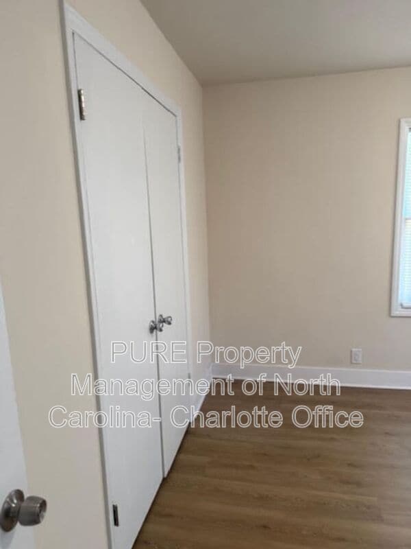 Photo - 1732 Newland Rd