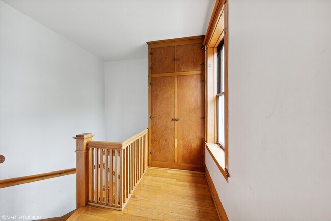 Photo - 4247 W Melrose St Unit 2