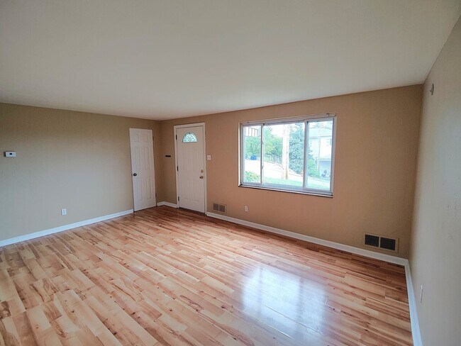 Photo - *Recently Updated 3BD/2BA Single Family Ho...
