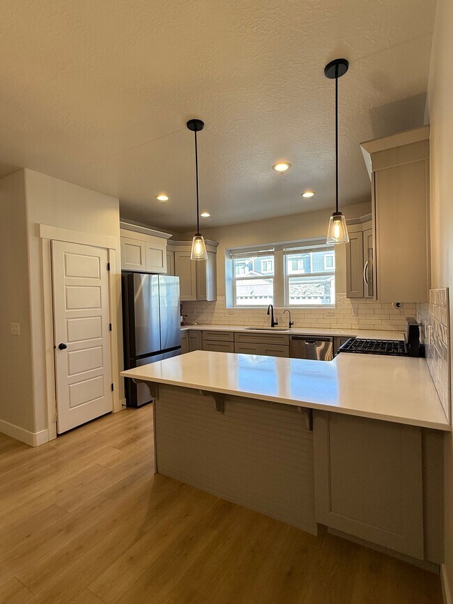 Photo - 4239 W 1960 N