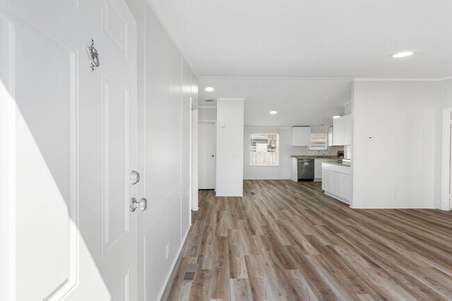 Photo - 16509 Brittany Way