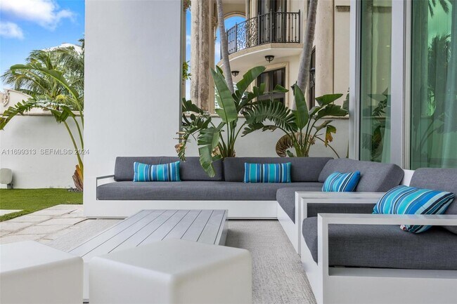 Photo - 323 Atlantic Isle