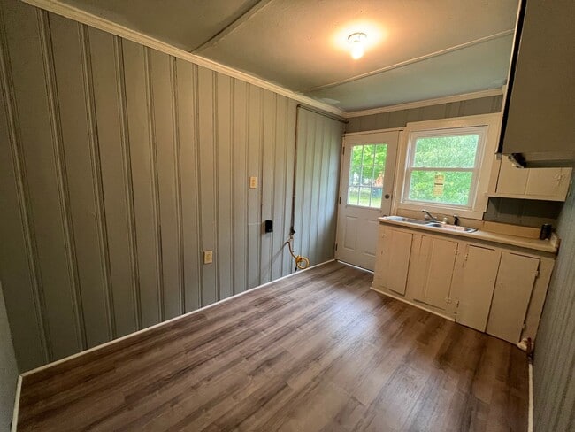 Photo - 620 Cleveland Ave Unidad 7 S Hanks Street