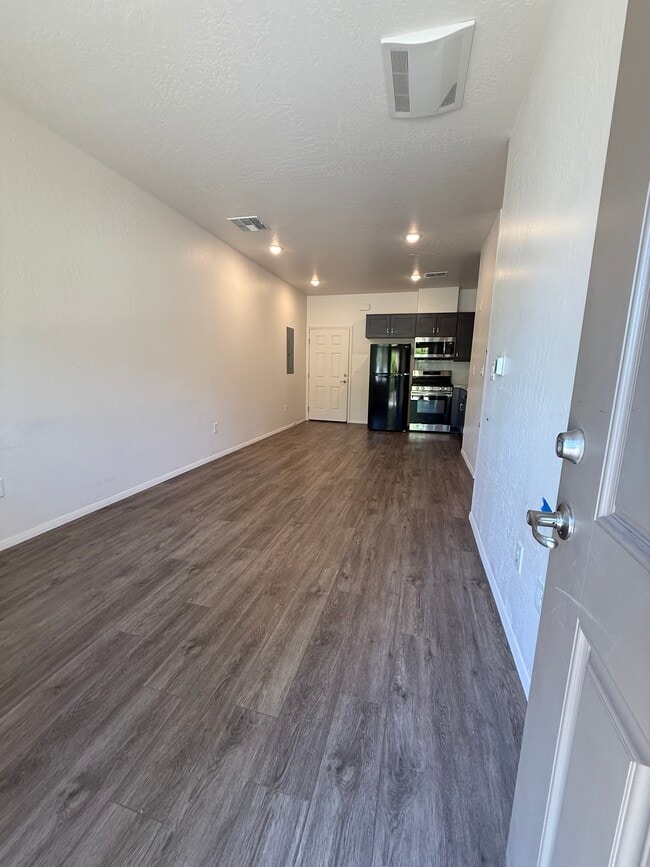 Photo - 1650 E Ponderosa Pkwy Unit 113