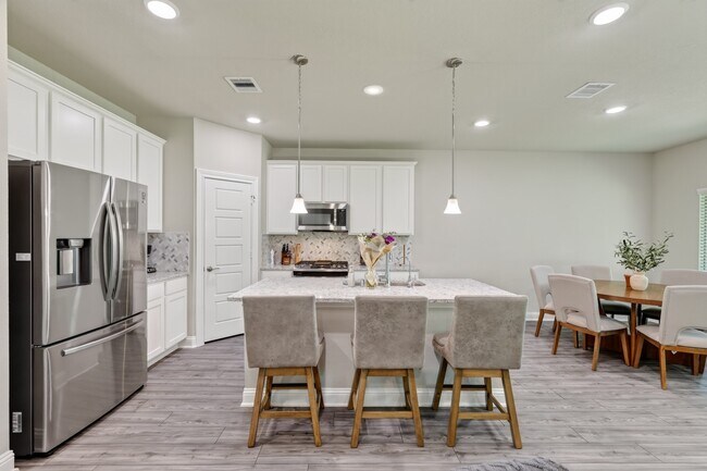 17104 Coneflower Pl