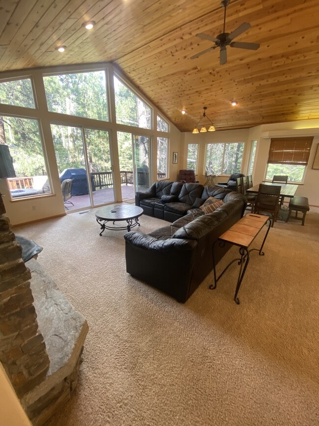 Photo - 2346 Highlands Dr