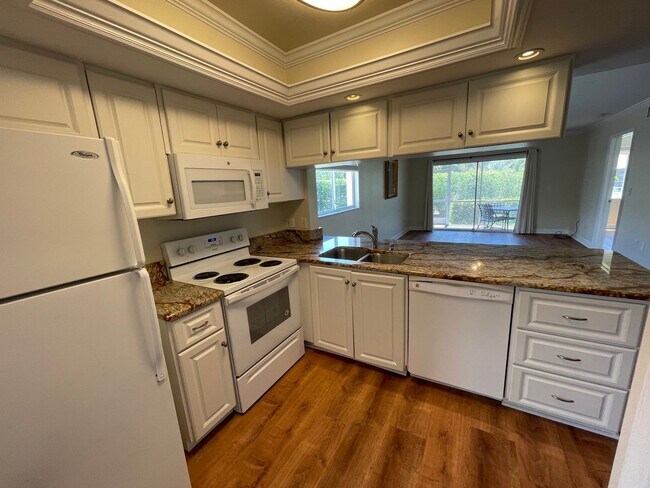ANNUAL RENTAL - 3 BED / 2 BATH WITH CARPOR... - ANNUAL RENTAL - 3 BED / 2 BATH WITH CARPOR...