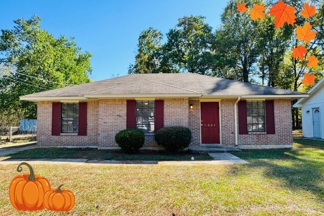 Classic & Cozy 3 Bedroom / 2 Bathroom Home... - Classic & Cozy 3 Bedroom / 2 Bathroom Home...