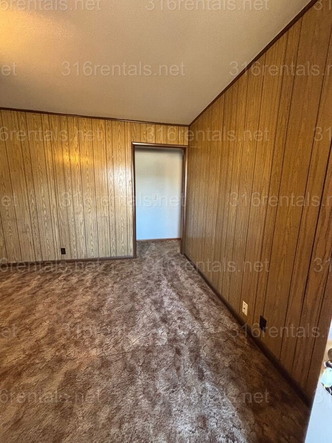 Photo - Duplex 2 bed 1 bath available NOW!