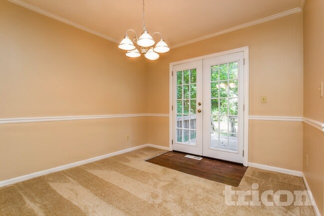 Photo - 1202 Holly Hills Dr SW
